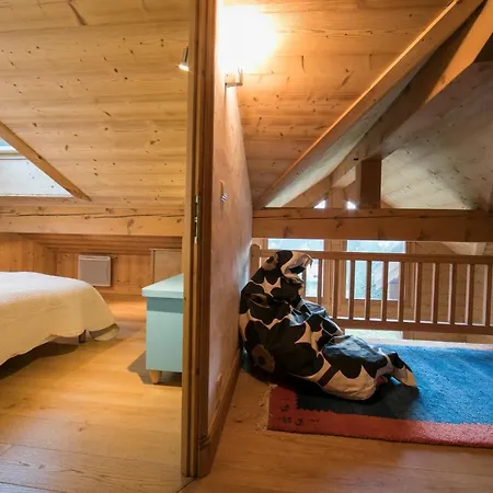 Domek alpejski Les Chosalets Chalet Sleeps 8 *