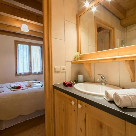 Les Chosalets Chalet Sleeps 8 Domek alpejski