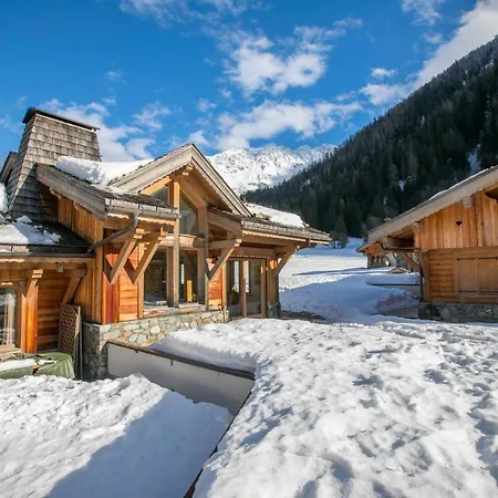 Chalet Les Chosalets Chalet Sleeps 8