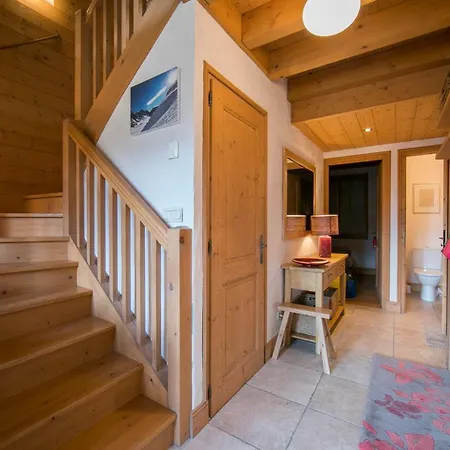 Les Chosalets Chalet Sleeps 8 Chalet